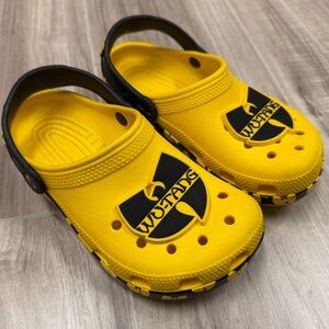 Crocs Wu Tang Limited Edition Kids Yellow Clogs Junior 2 Like New Retired Rare